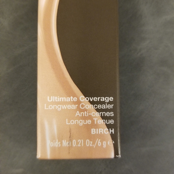 Becca ultimate coverage long wear concealer - Picture 4 of 6